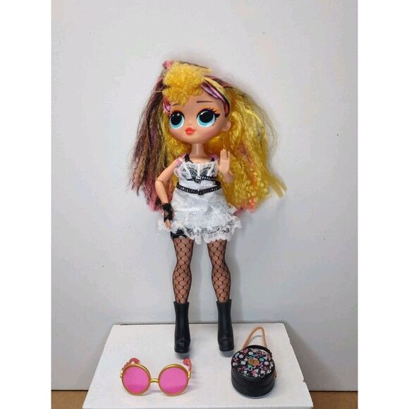 MGA Entertainment Other - MGA LOL Surprise OMG Remix Pop Music B.B. Fashion Doll 80s Outfit Material Girl